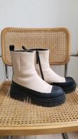 Chunky Leder Boots Schwarz Weiß H&M Trend Gr. 40 Berlin - Wilmersdorf Vorschau