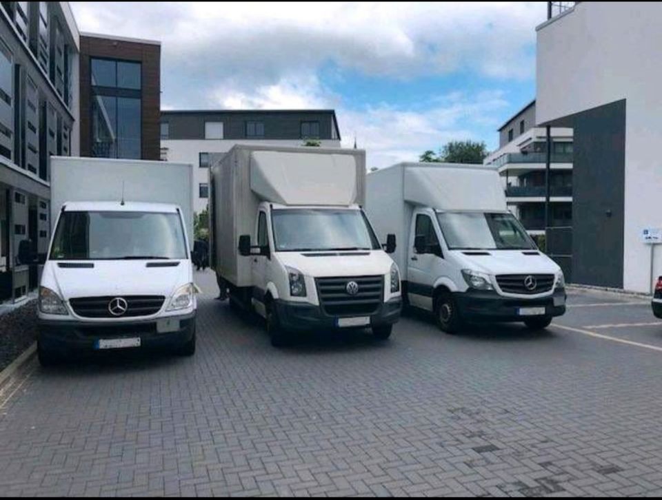 Umzug Transport Umzugshelfer Umzugsfirma Hamburg Transporter LKW 7,5t 3,5t Seniorenumzüge Umzugsunternehmen in Hamburg