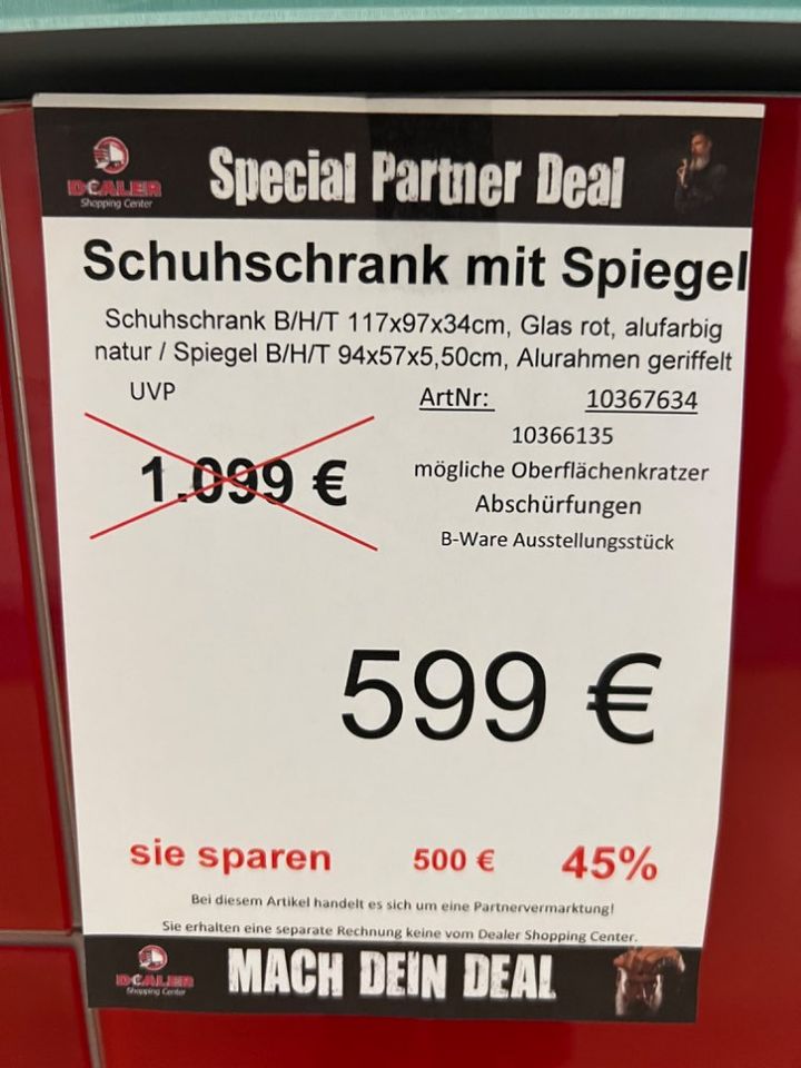 (MG) Schuhschrank rot mit Spiegel / Schrank statt 1.099€ in Zeitz