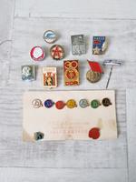 Retro / Ostalgie - DDR UDSSR Orden Pins Anstecknadeln Bayern - Kissing Vorschau