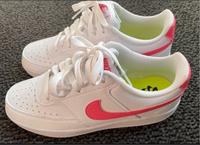 Nike Court Sneaker weiß, ungetragen Bayern - Hurlach Vorschau