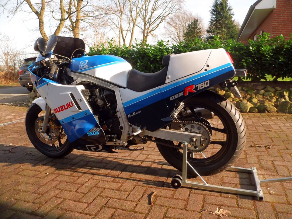 Suzuki GSXR 750,  GR75A, 1987 in Wiemerstedt