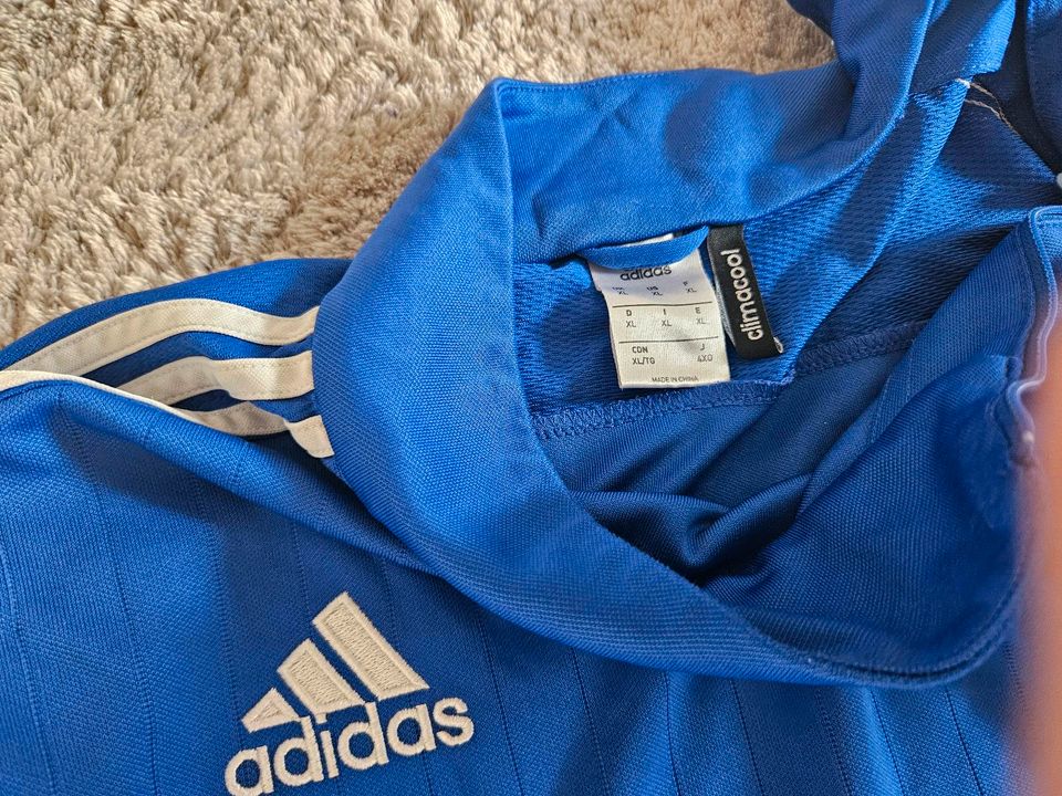 Adidas Trainingspullover Gr. XL in Köln