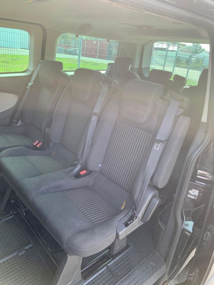 Ford Tourneo Custom in Roding
