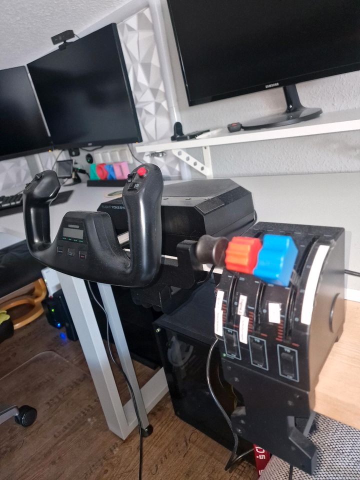 Logitech G Saitek Pro Flight Yoke System in Peine