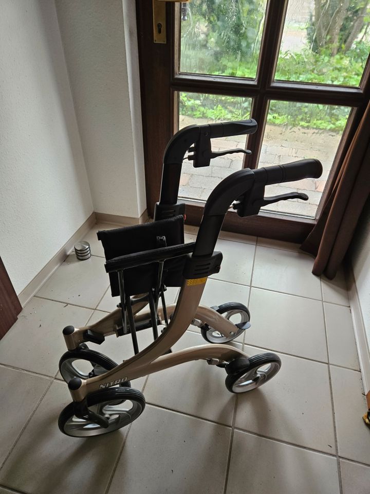 Rollator Nitro XS (Drive Medical) champagner neu + unbenutzt in Sankt Augustin