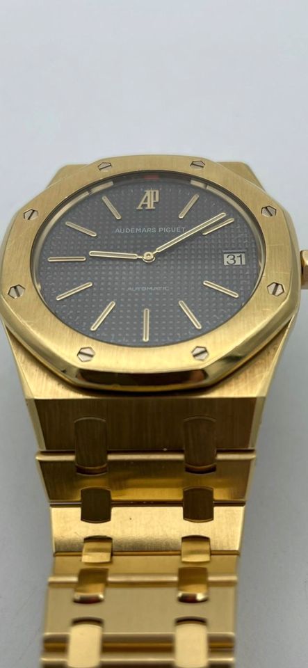 Audemars Piguet Royal Oak Ultra Rare in Mutlangen