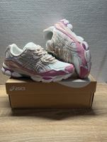 Asics Gel-Nyc Rosa Hamburg-Mitte - Hamburg Hammerbrook Vorschau