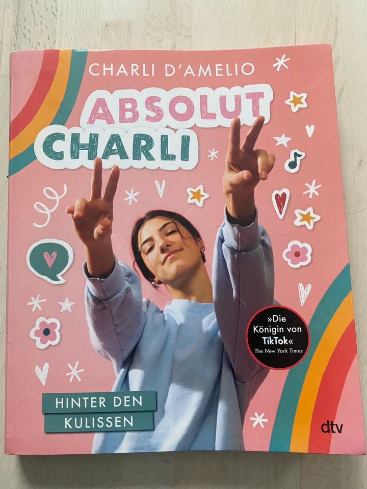 Absolut Charli D'amelio Buch in Schiffweiler