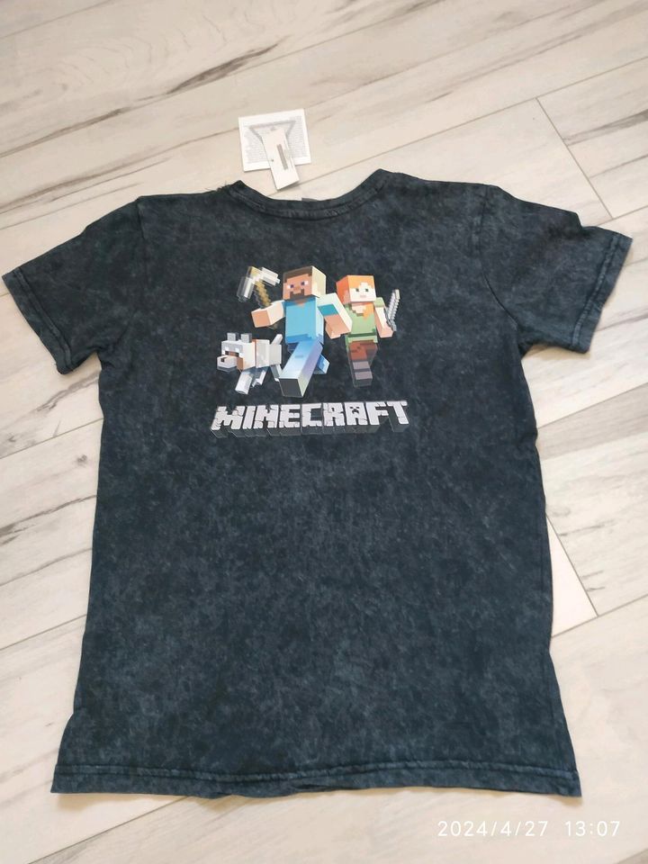 Minecraft Kurzarmshirt Gr 146/152 BW m. Bügelapplikationen in Niederschönenfeld