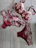 hunkemöller BH Set 75C S 75 C rot Spitze rosa strass 4 teilig Nordrhein-Westfalen - Marl Vorschau