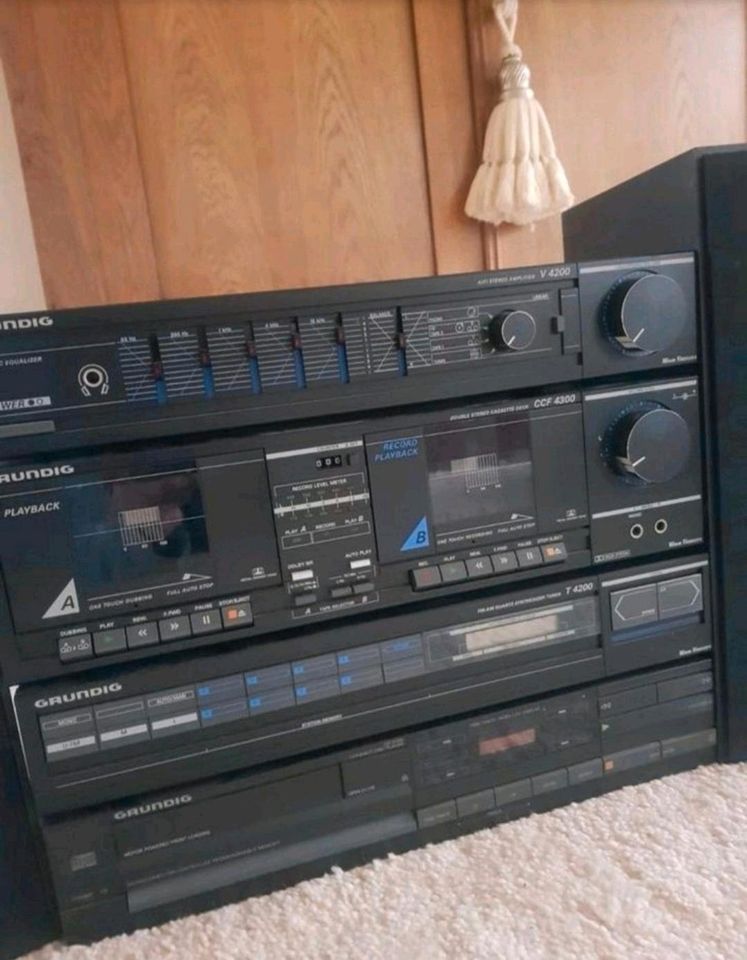 GRUNDIG HIFI Stereoanlage incl. Boxen in Diez