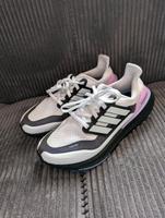 Adidas Ultraboost Light EU40,5 Laufschuh, Sneaker leicht Sachsen-Anhalt - Naumburg (Saale) Vorschau