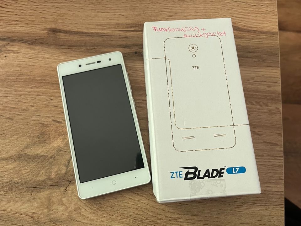 ZTE Blade L 7 Handy funktionsfähig in Freiberg