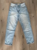 Jeans, Mom- Jeans Gr.36, 10€ Nordrhein-Westfalen - Lennestadt Vorschau
