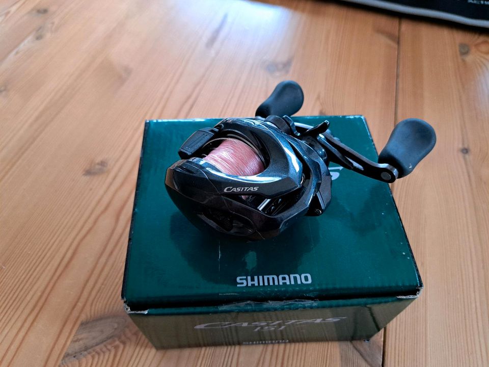 Shimano Baitcastrolle Casitas 151 / Angelrolle in Harrislee