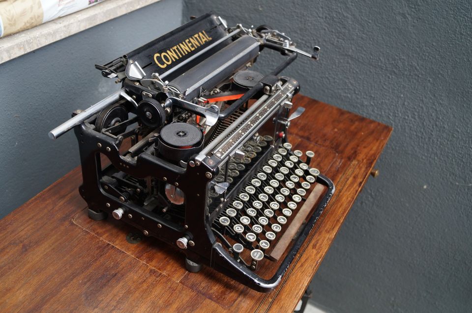 Continental Schreibmaschine in Forchheim