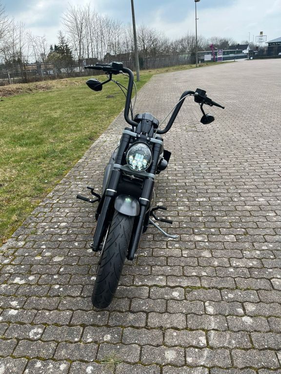 Harley-Davidson V-Rod VR 1 Custom in Neumünster