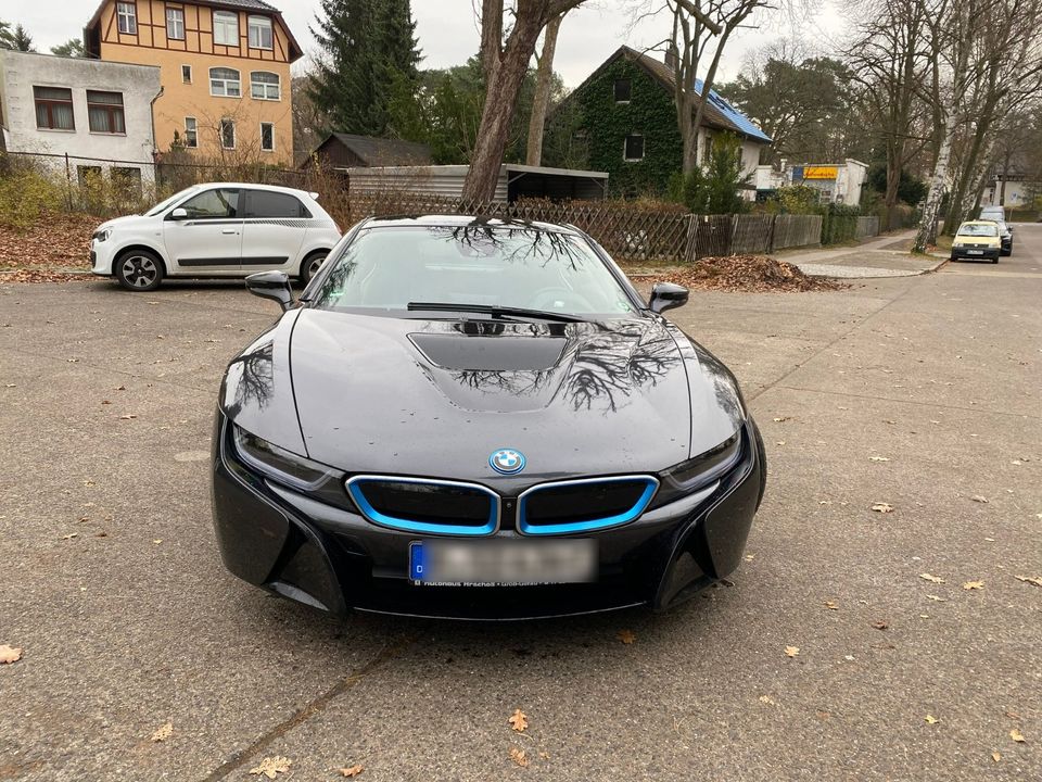 BMW i8 Pure Impulse Xenon Laserlight in Berlin