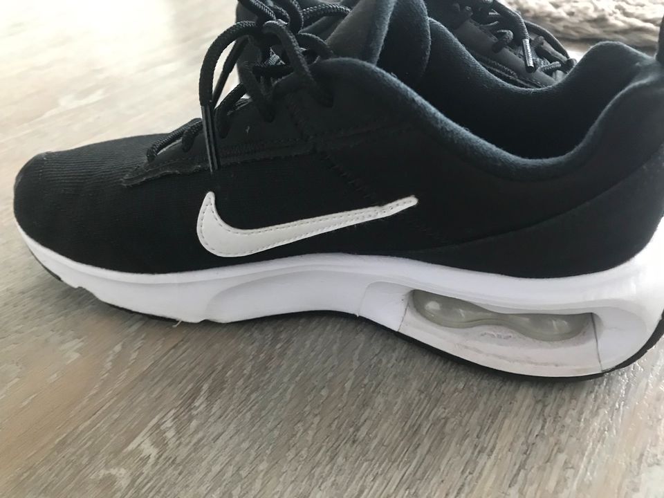 NIKE Air Max  Sneaker Damen in Griesheim