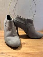 Stiefelette Grau 37 Sachsen - Claußnitz Vorschau
