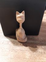 Kleine Katzen Skulptur handgeschnitzt, Buchenholz Hessen - Darmstadt Vorschau