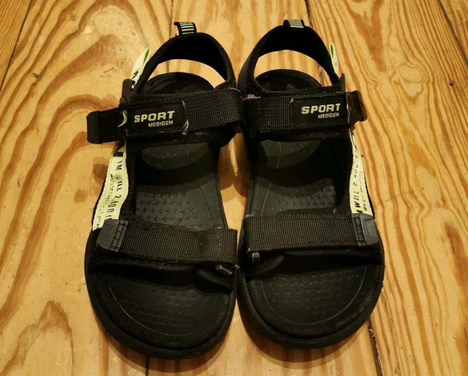 Sport Sandalen Gr. 34, schwarz, guter Zustand in Hamburg