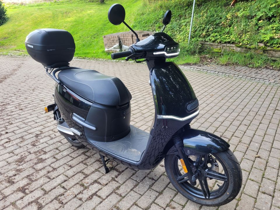 Horwin EK3 Elektroroller (125 ccm-Klasse, 95 km/h) in Weißenborn-Lüderode