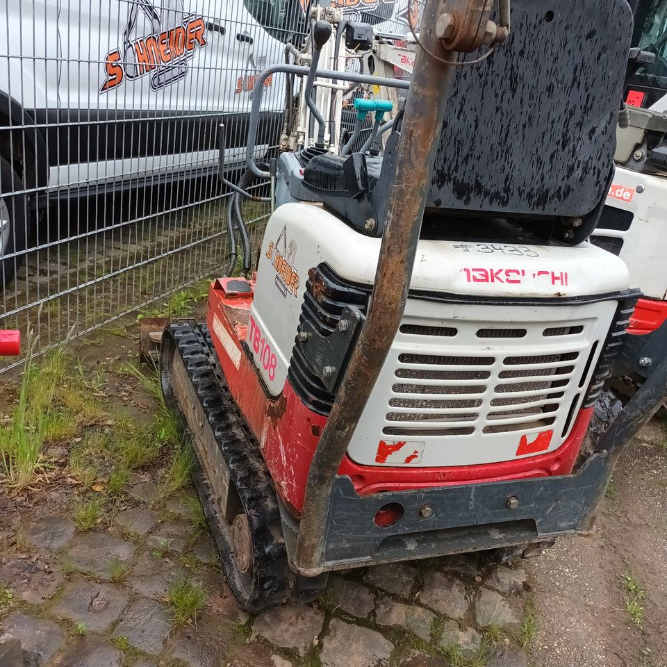 Minibagger Takeuchi Bj.2015 einsatzbereit in Ottweiler