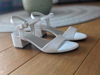 Tamaris Brautschuhe Sandalen weiß Nordrhein-Westfalen - Bornheim Vorschau