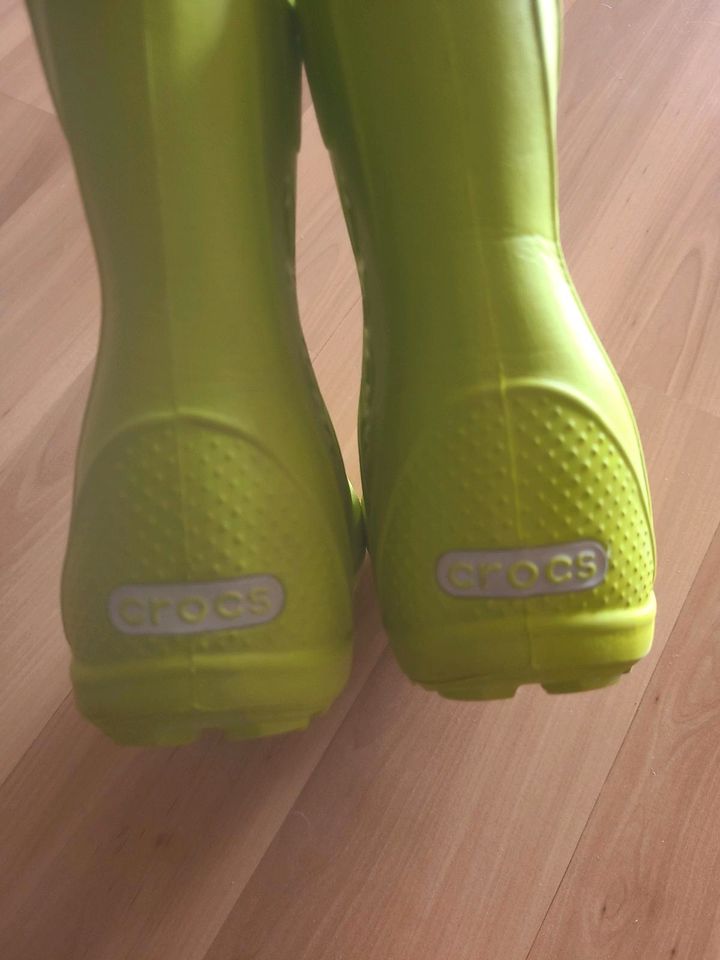 Gummistiefel Crocs c9 25/26 in Radevormwald