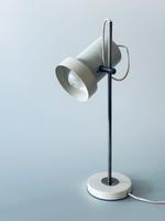 AKA Schreibtischlampe Lampe Tischleuchte DDR weiß 70er Berlin - Charlottenburg Vorschau