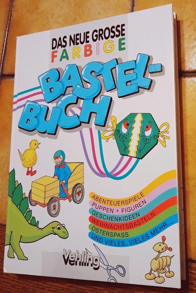 Buch „Das neue grosse farbige Bastelbuch “ in Königheim