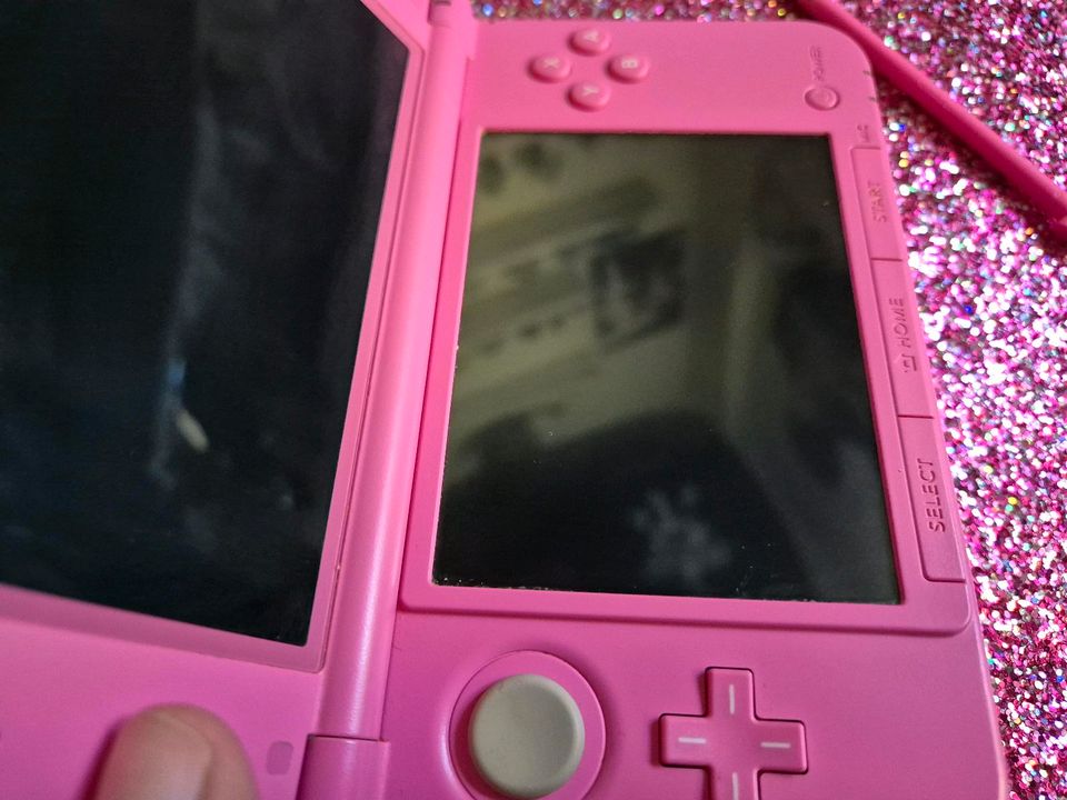 Nintendo 3DS Xl Pink Handheld Spielekonsole in Dresden