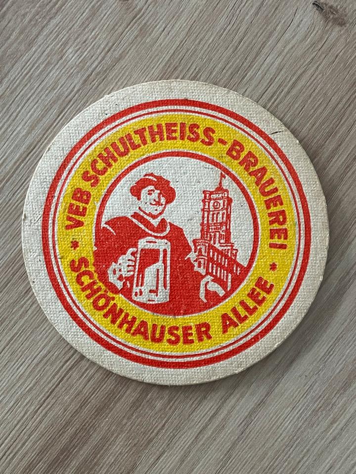 Bierdeckel VEB Schultheiss Brauerei Berlin Schönhauser Allee in Greifswald