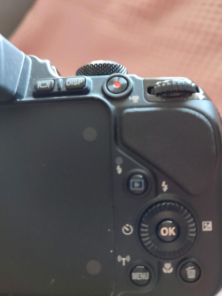 Nikon Coolpix P600 mit viel Zubehör in Bad Köstritz  