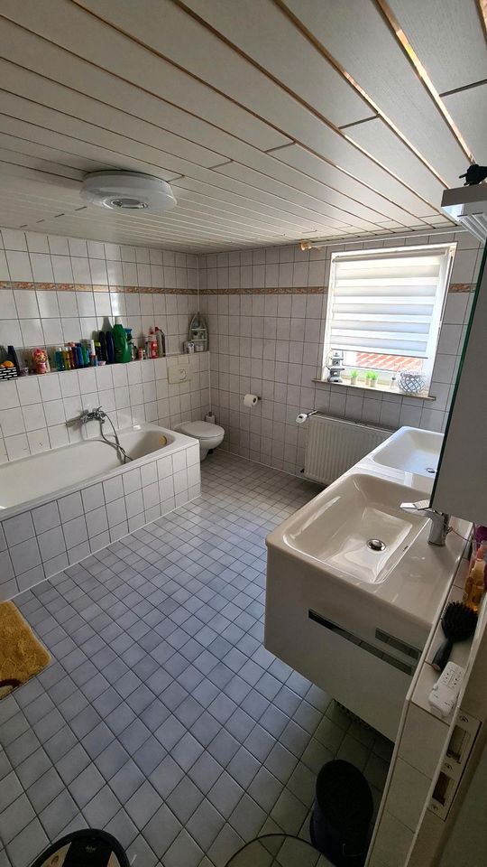Einfamilienhaus 150qm mit Ausbaumöglichkeit in Ellenberg