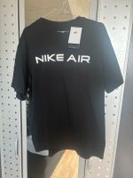 Nike T-Shirt Größe S schwarz Nordrhein-Westfalen - Rommerskirchen Vorschau