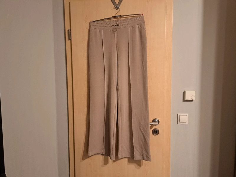 H&M Track Pants aus Dry Move beige M wide leg in Bocholt