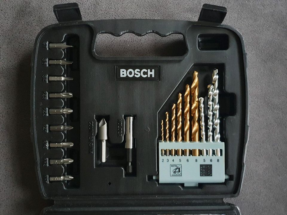 BOSCH Bohrer-Bits- u. Schrauben-Dübelset neu in Puchheim