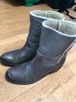 Bronx Stiefeletten grau Gr. 37 Leder Fell Pankow - Prenzlauer Berg Vorschau