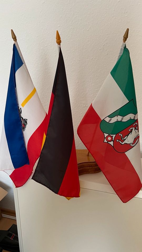 Fahne, Ständer , Tisch , Flagge in Meckenheim