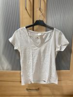 H&M T-Shirt Basic Oberteil V-Ausschnitt Baden-Württemberg - Helmstadt-Bargen Vorschau