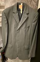 Hugo Boss Jacket in Grau und der Größe 98 Original Ware Berlin - Tempelhof Vorschau