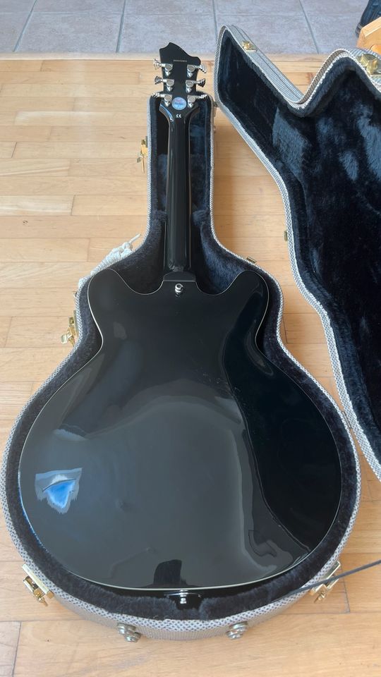 Hagstrom Viking E-Gitarre Halbresonanz inkl. orig. Koffer in Berlin