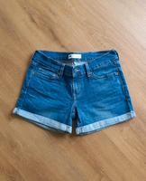 Levi's Jeans Shorts in Größe 26 selten getragen Hessen - Schlüchtern Vorschau
