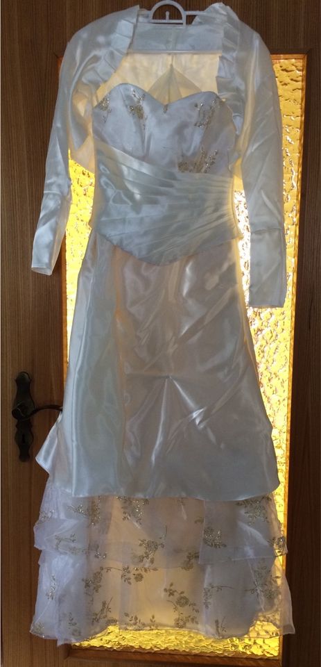 Brautkleid 36 in Oberhausen a.d. Donau