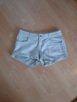 Kurze Hose Jeans shorts Größe 34 h&m   (175 x) Hessen - Hattersheim am Main Vorschau