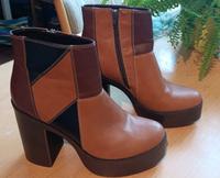Stiefeletten in Braun-Schwarz , Marke Catwalk Bayern - Prien Vorschau