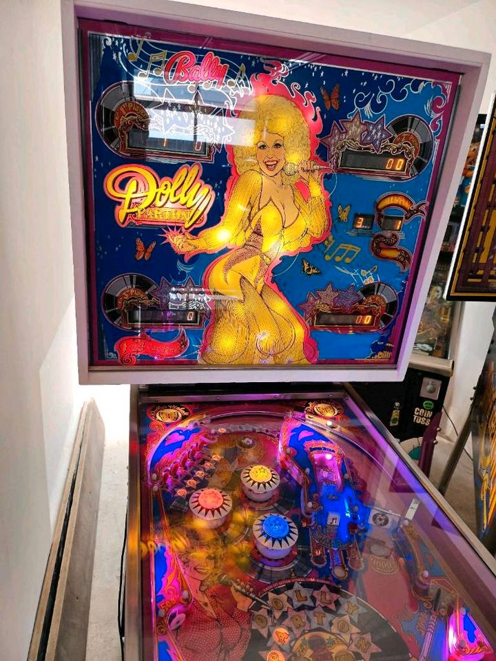 Flipper Bally Dolly Parton Flipperautomat in Elsdorf